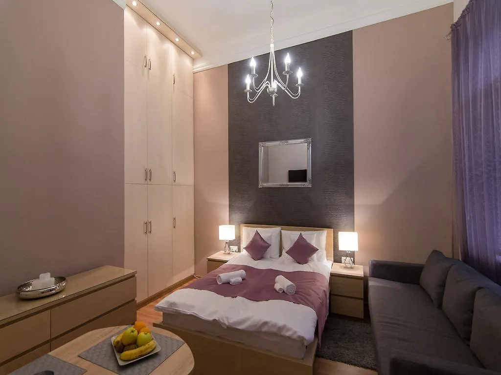 Budapest Heart Suites Guest house